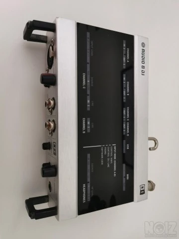 NI Audio 8 Traktor