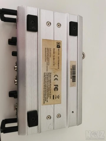NI Audio 8 Traktor
