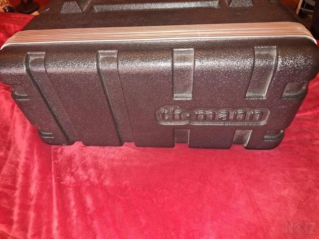 ΕΝΙΣΧΥΤΗΣ Ampeg SVT-4 PRO (RMS Power Out