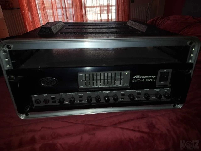 ΕΝΙΣΧΥΤΗΣ Ampeg SVT-4 PRO (RMS Power Out