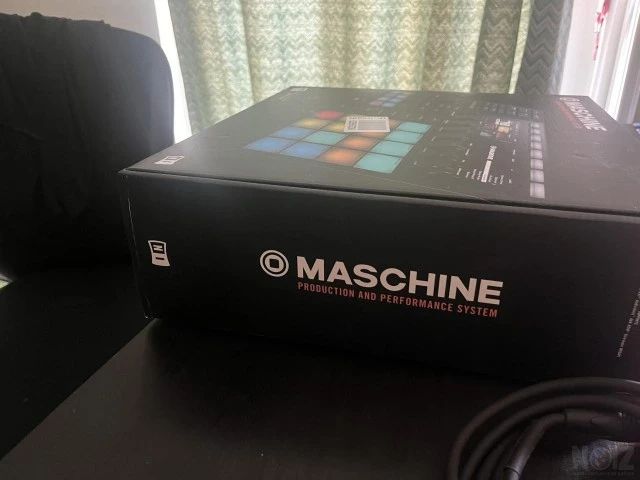 Native Instruments mk3 maschine