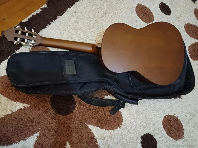 Κλασσική κιθάρα yamaha