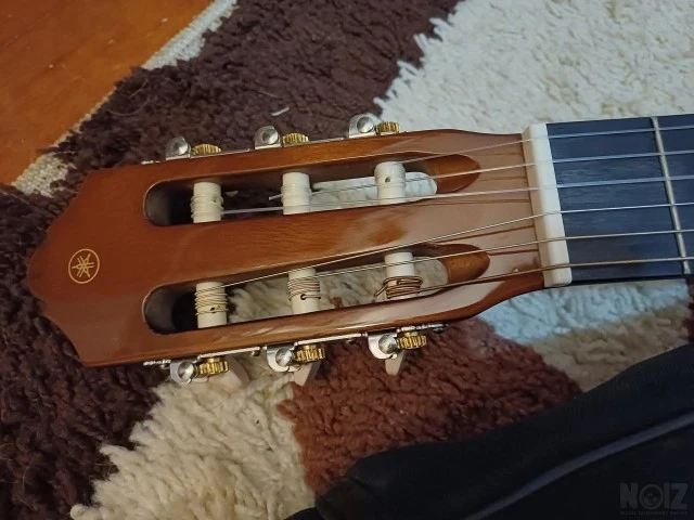 Κλασσική κιθάρα yamaha