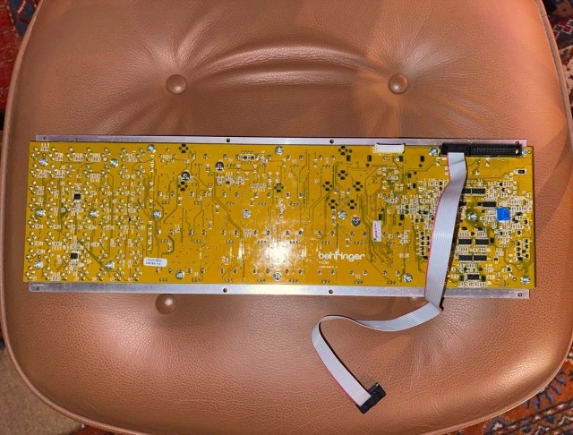 Behringer Neutron