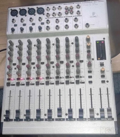 ΚΟΝΣΟΛΑ behringer MX 1604A