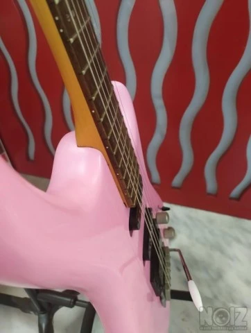 Cort G254, Big Bubble Pink