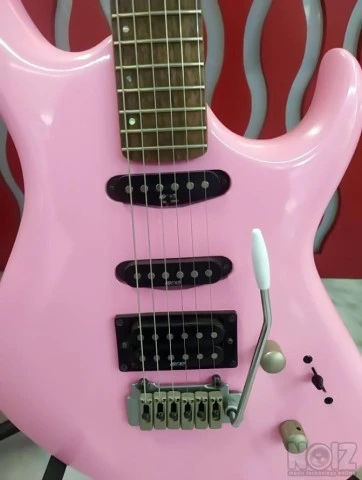Cort G254, Big Bubble Pink