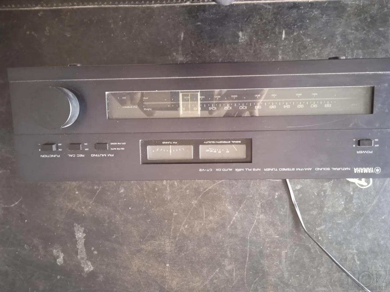 Yamaha AM/FM Stereo Tuner