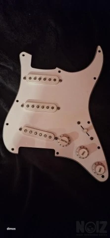 Pickguard + pickups fender stratocaster 