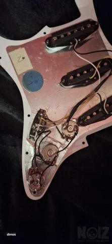 Pickguard + pickups fender stratocaster 