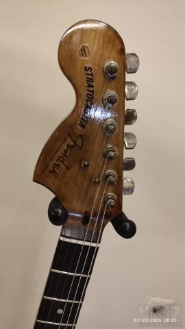 Squier by Fender Stratocaster Left Hande