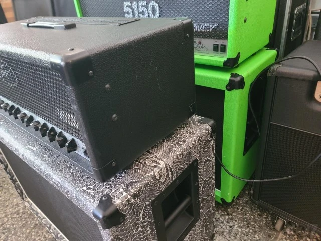 Peavey 6505+ 120w + footswitch