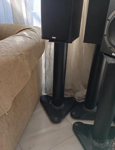 B&W Model DM303