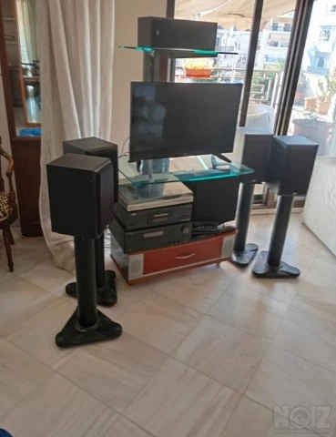 B&W Model DM303