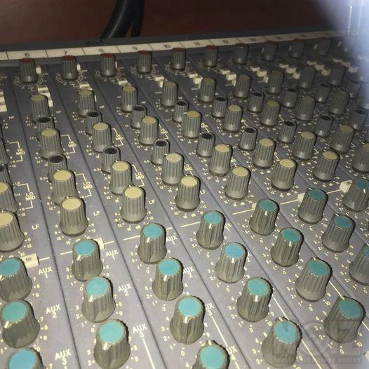 Soundcraft Delta 24/4 Κονσόλα