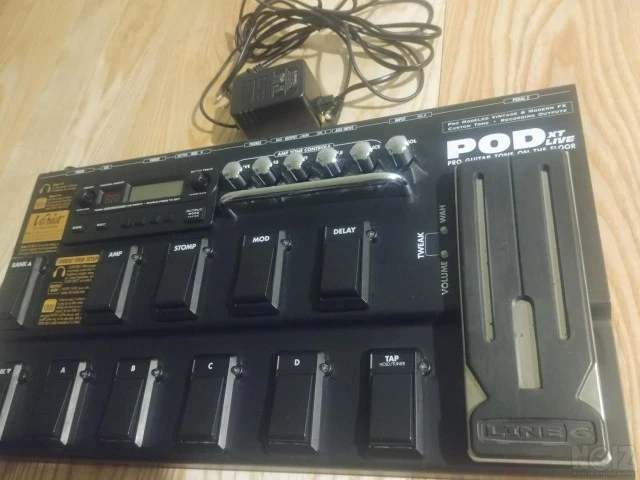 πεταλιέρα MultiEffect POD XT Live