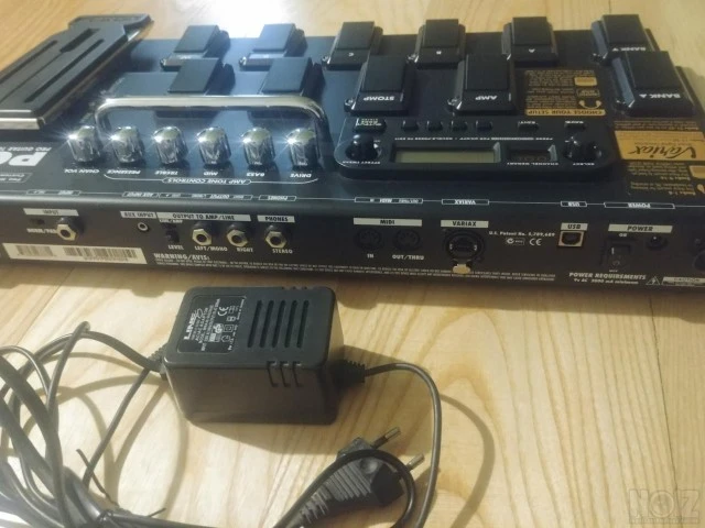 πεταλιέρα MultiEffect POD XT Live