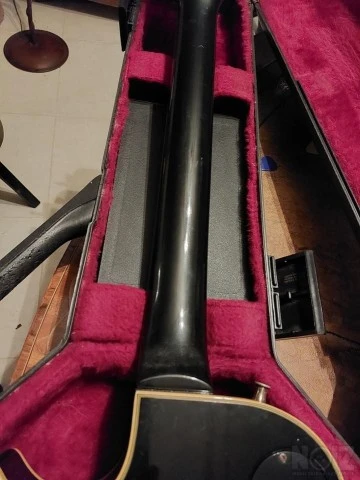 1981 Gibson  Black Beauty 3 pickups
