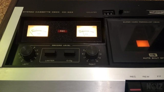 Stereo cassette CD-303 Superscope Design