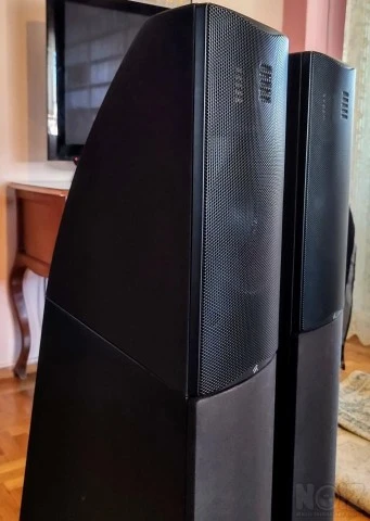 Ηχεία δαπέδου Martin Logan
