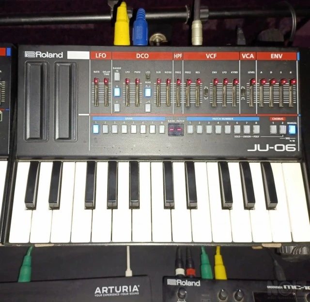 Roland Boutique JU-06 + K25M Keyboard do