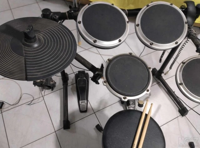 Ηλεκτρονικά τύμπανα Behringer