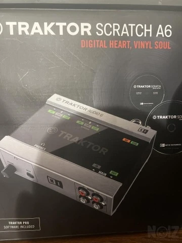 Traktor Scratch A6