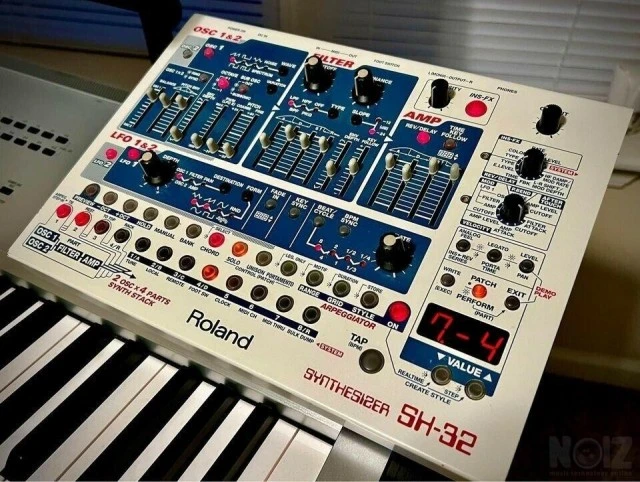 Roland SH-32 Ανταλλαγη