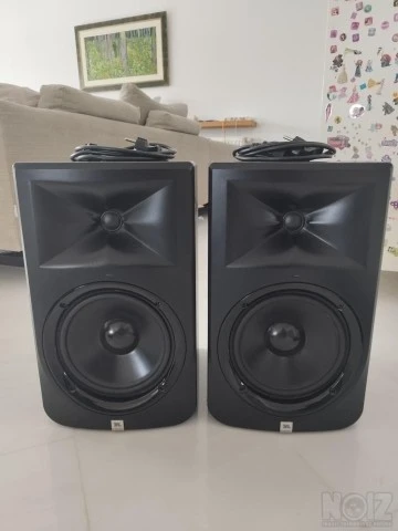 JBL LSR308 Powered Studio Speaker Monito