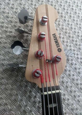 Yamaha BB425 Fretless