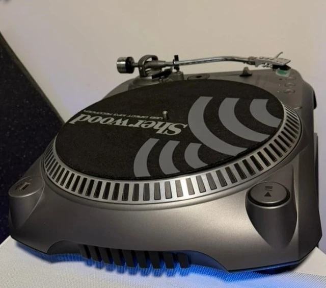 Πικάπ Sherwood PM-9906