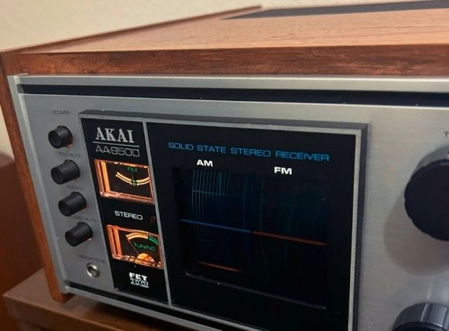 Vintage Ραδιοενισχυτής Akai AA - 8500
