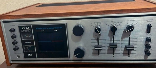 Vintage Ραδιοενισχυτής Akai AA - 8500