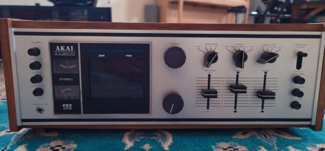 Vintage Ραδιοενισχυτής Akai AA - 8500