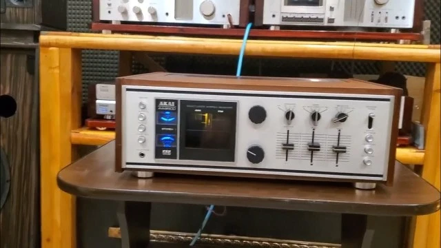 Vintage Ραδιοενισχυτής Akai AA - 8500