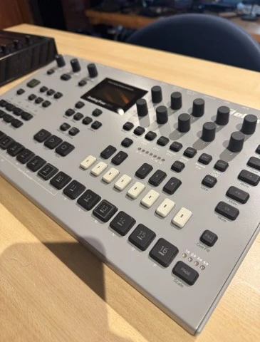 Elektron Analog Four MK2 