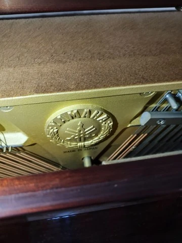 πιάνο Yamaha M 108 CP (MIJ)