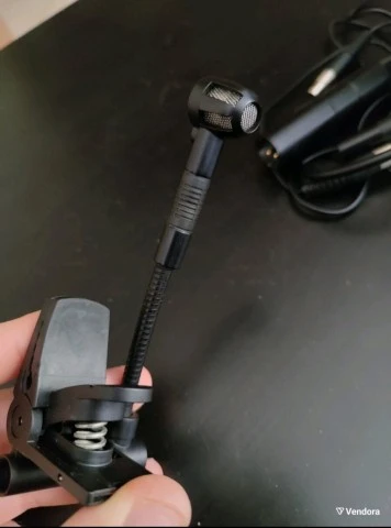 Μικρόφωνο AKG με πομποδέκτη SR40