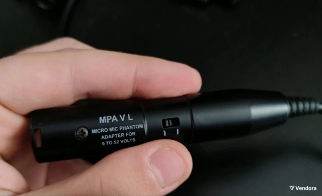 Μικρόφωνο AKG με πομποδέκτη SR40