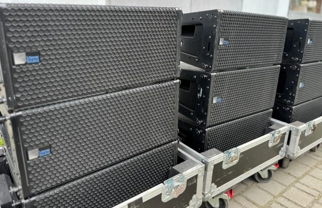 Meyer Sound Mina + HP700 Set