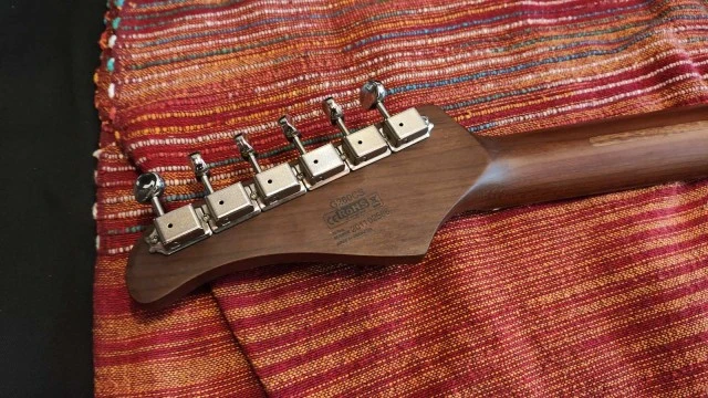 Cort g260cs 