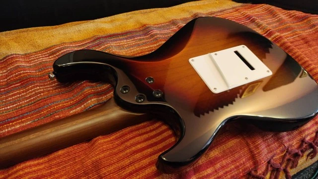 Cort g260cs 