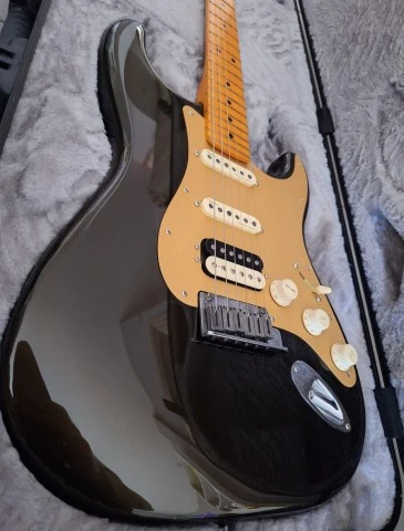 Fender American Ultra Stratocaster HSS