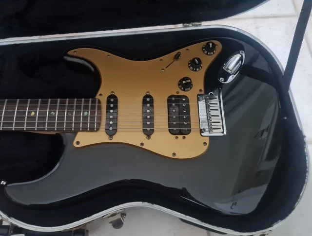 Fender deluxe usa / Montego black 