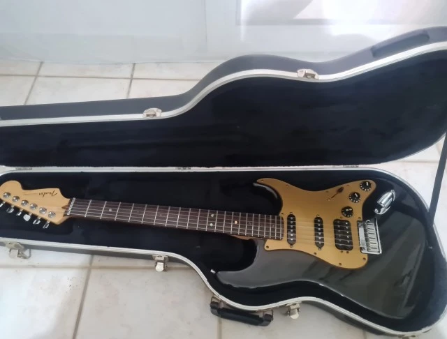 Fender deluxe usa / Montego black 