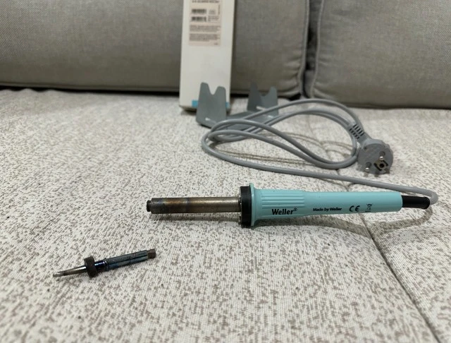 Weller W61 professional soldering iron USED