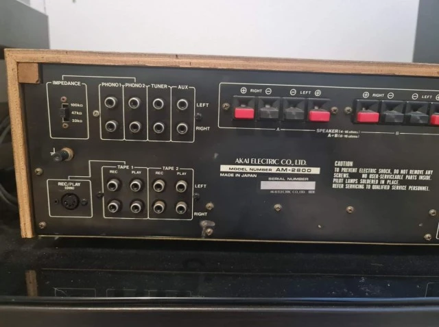 Ολοκληρωμένος Ενισχυτής Akai AM - 2800