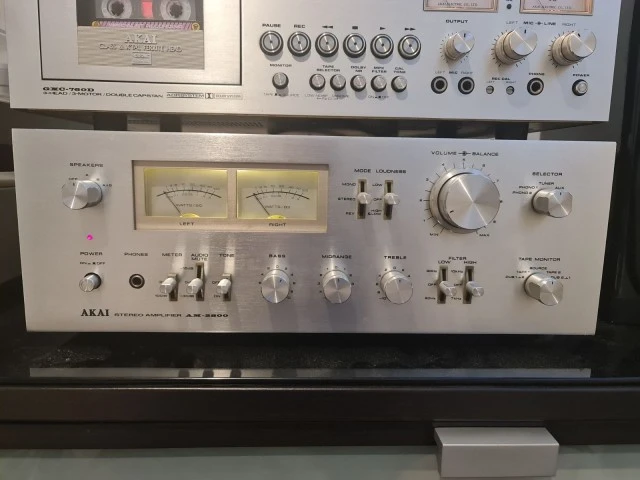 Ολοκληρωμένος Ενισχυτής Akai AM - 2800