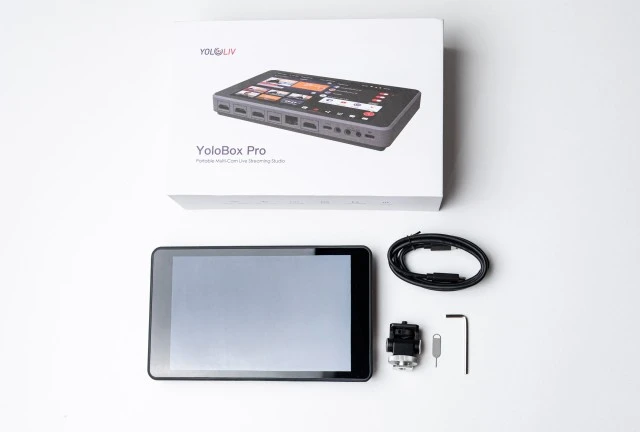 YoloLiv YoloBox Pro | All-in-One Live St