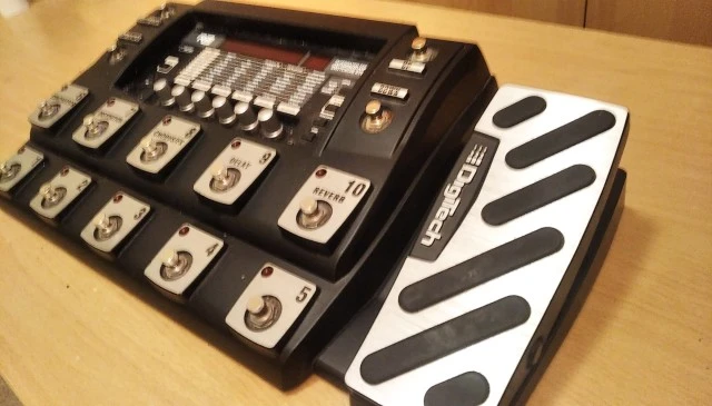 Hρωική digitech RP-1000